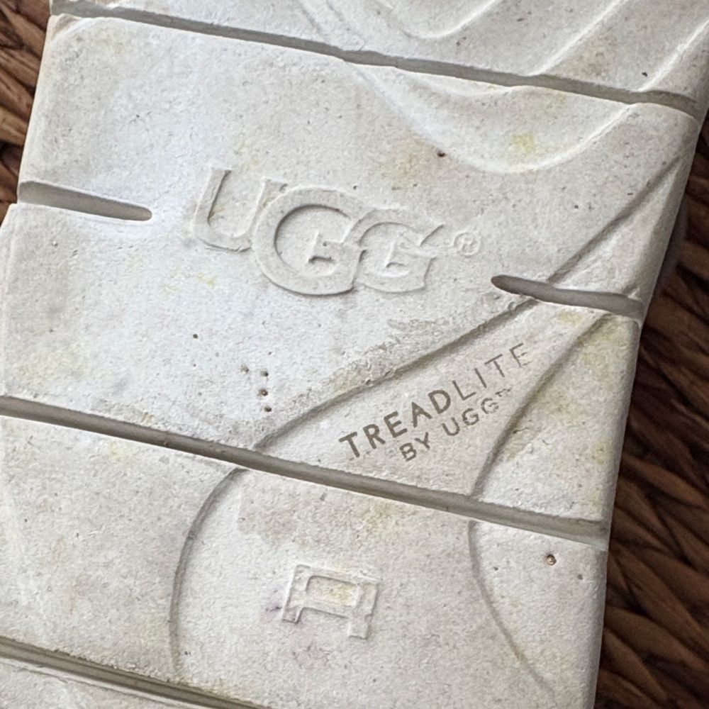 UGG Men’s Freamon Chukka Boots - Picture 11 of 12